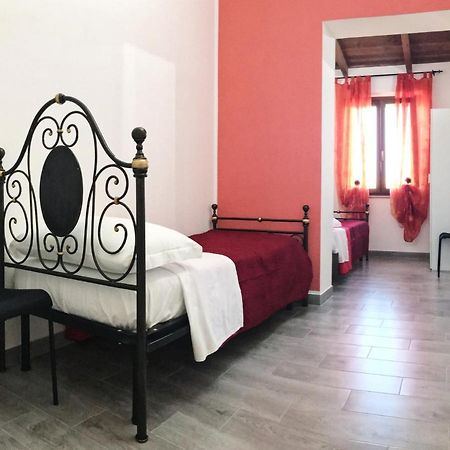 L'Angolo Di Nina Vasto Luaran gambar